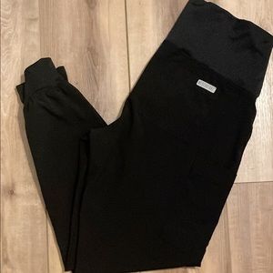 Maternity scrub joggers